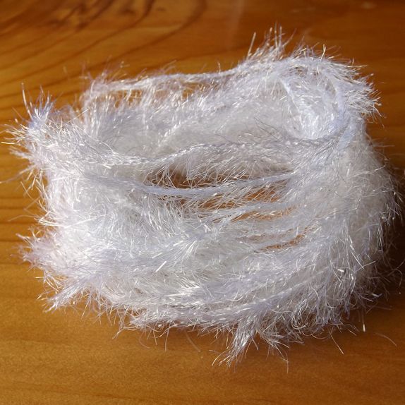 FLYBOX - MEDIUM CRYSTAL HACKLE 10MM